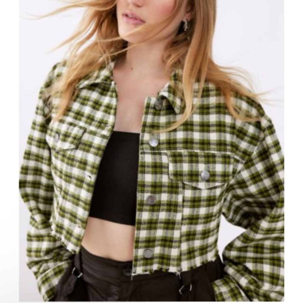 BDG Raw Hem Cropped Green Flannel Shaket